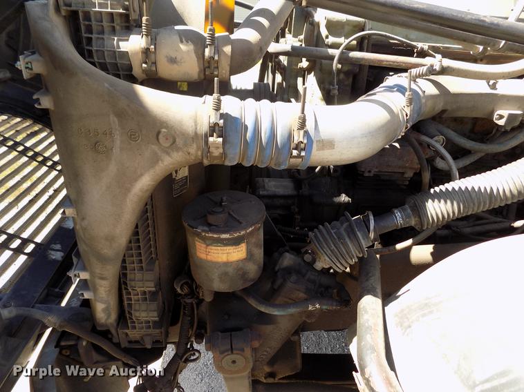 image for item DE1178 1999 Freightliner Century Class semi truck