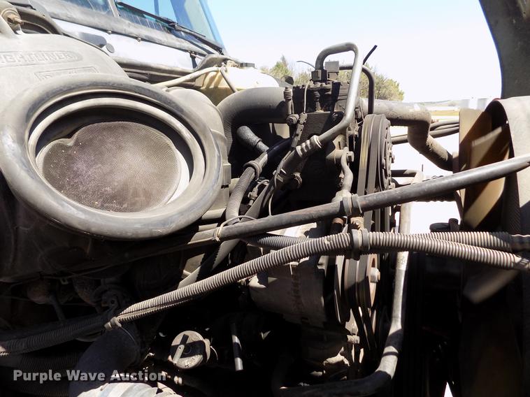 image for item DE1178 1999 Freightliner Century Class semi truck