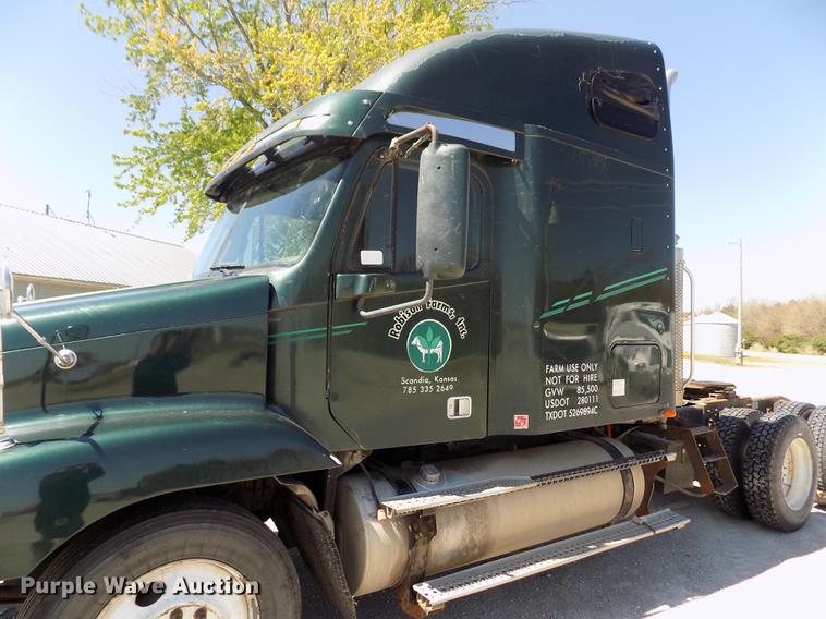 image for item DE1178 1999 Freightliner Century Class semi truck