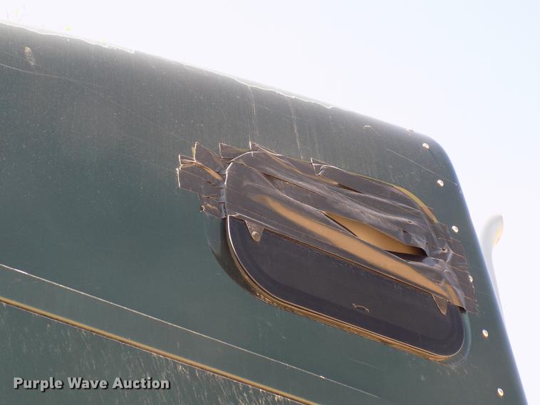 image for item DE1178 1999 Freightliner Century Class semi truck