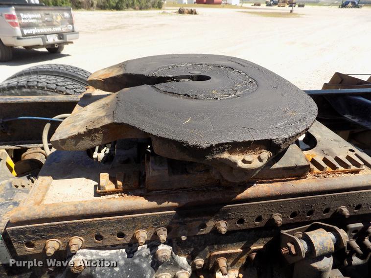 image for item DE1178 1999 Freightliner Century Class semi truck