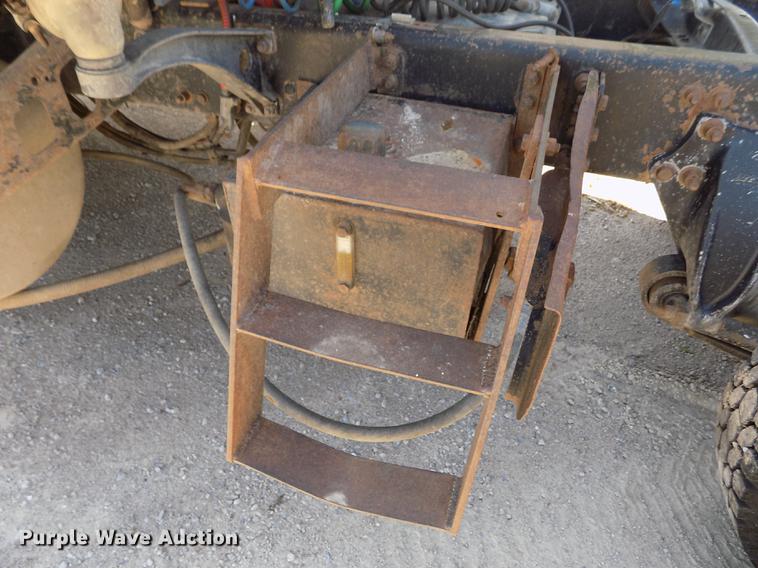 image for item DE1178 1999 Freightliner Century Class semi truck