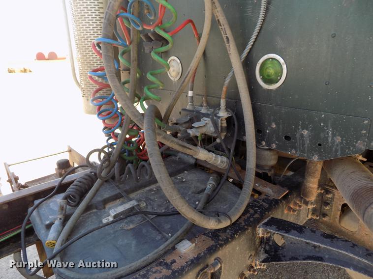 image for item DE1178 1999 Freightliner Century Class semi truck