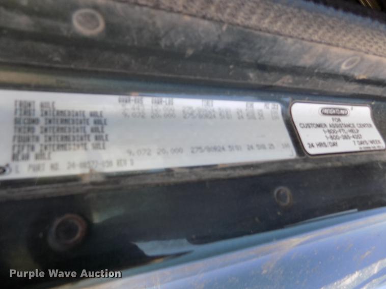 image for item DE1178 1999 Freightliner Century Class semi truck