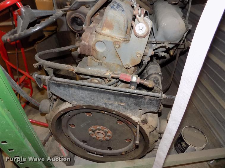 image for item DE1182 1990 Ford L8000 grain truck