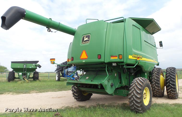 image for item DE1371 2000 John Deere 9650 STS combine