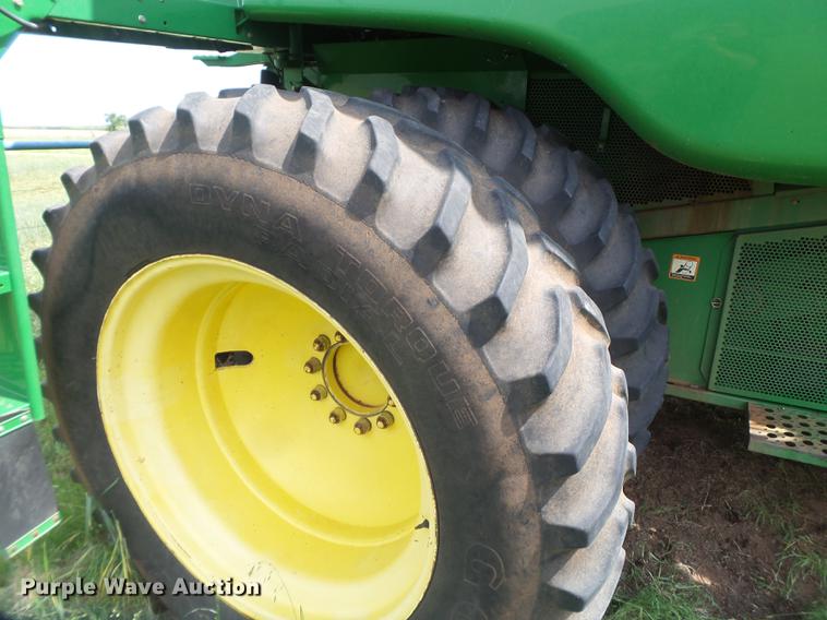 image for item DE1371 2000 John Deere 9650 STS combine