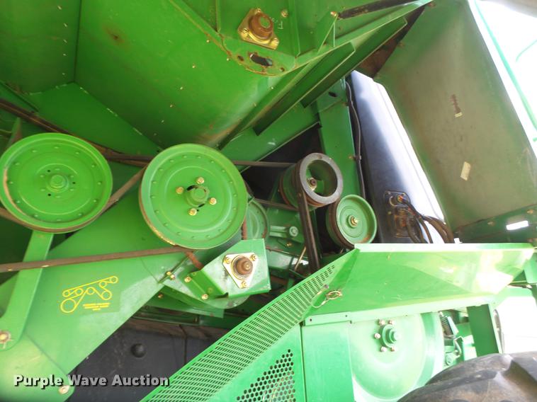 image for item DE1371 2000 John Deere 9650 STS combine