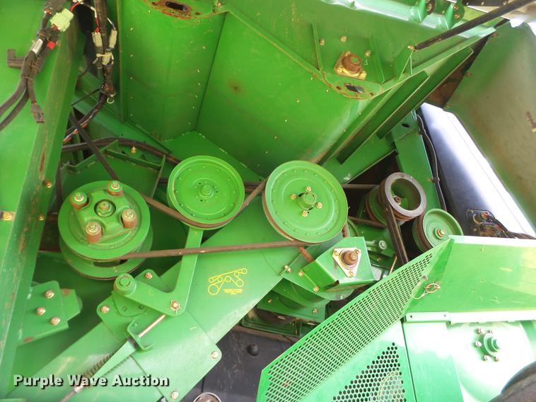 image for item DE1371 2000 John Deere 9650 STS combine