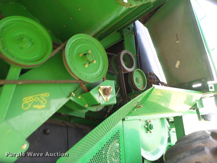 image for item DE1371 2000 John Deere 9650 STS combine