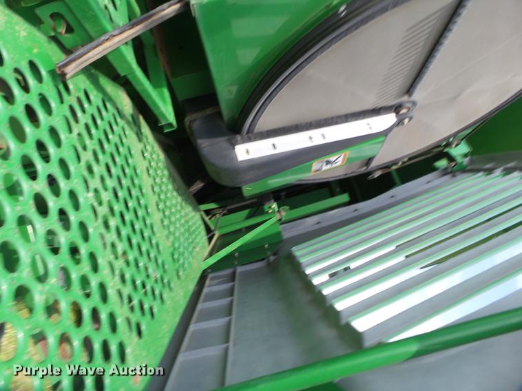 image for item DE1371 2000 John Deere 9650 STS combine