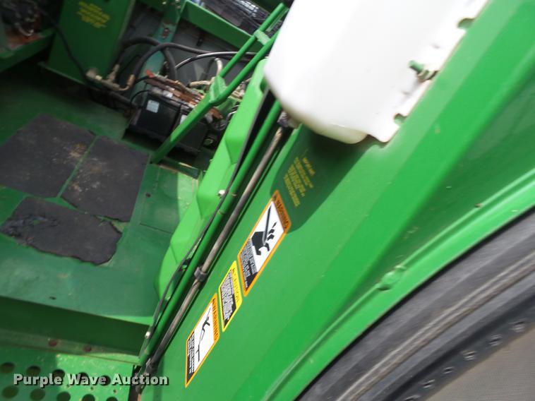 image for item DE1371 2000 John Deere 9650 STS combine