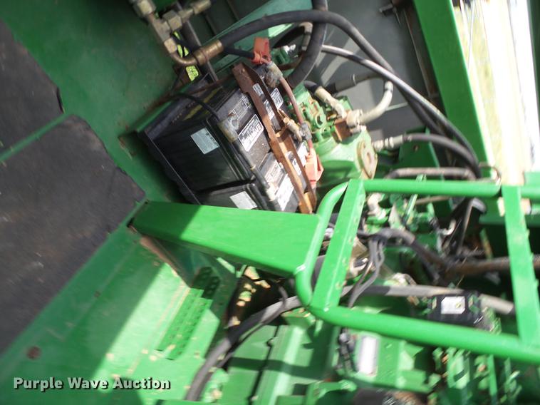 image for item DE1371 2000 John Deere 9650 STS combine