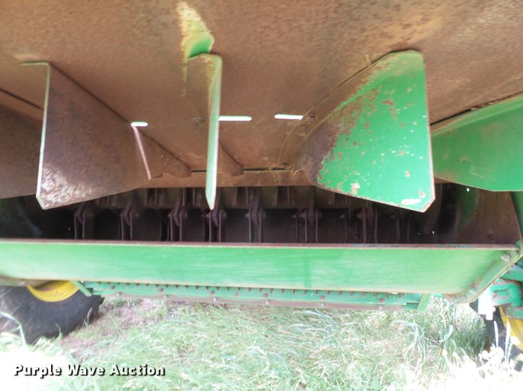 image for item DE1371 2000 John Deere 9650 STS combine