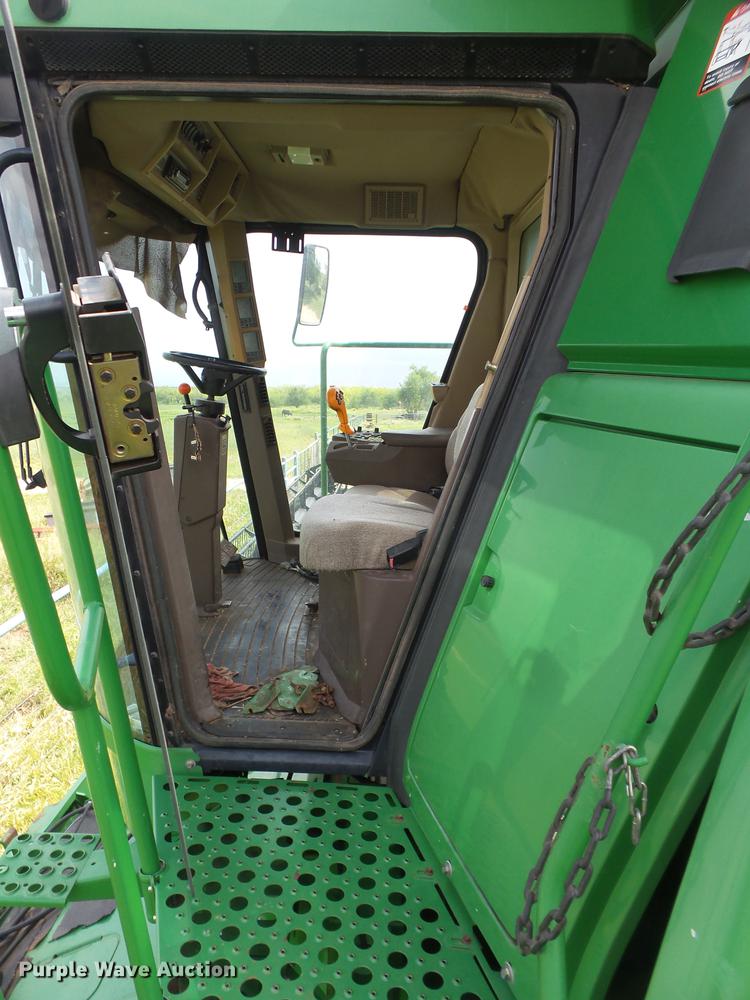 image for item DE1371 2000 John Deere 9650 STS combine