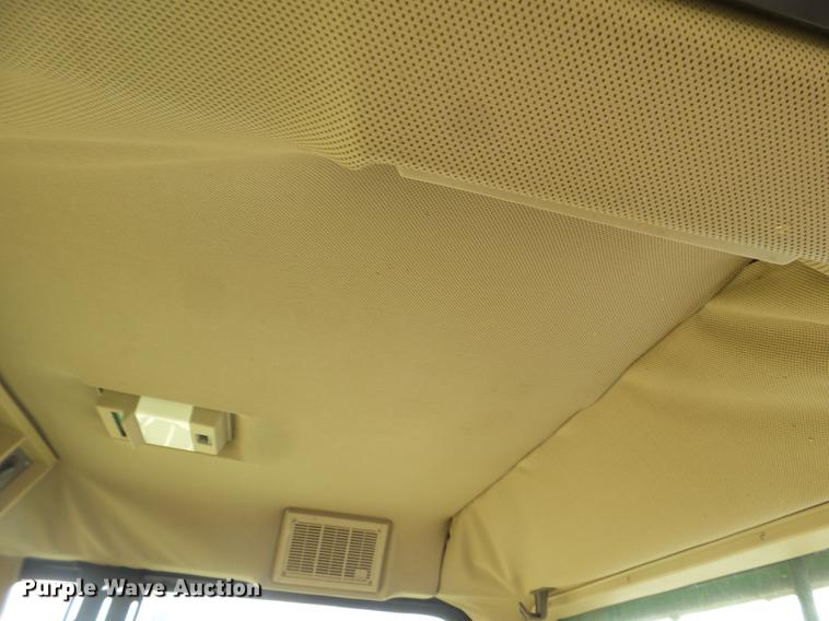 image for item DE1371 2000 John Deere 9650 STS combine