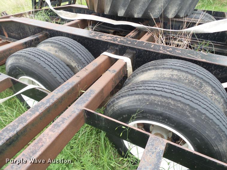 image for item DE1372 Combine trailer