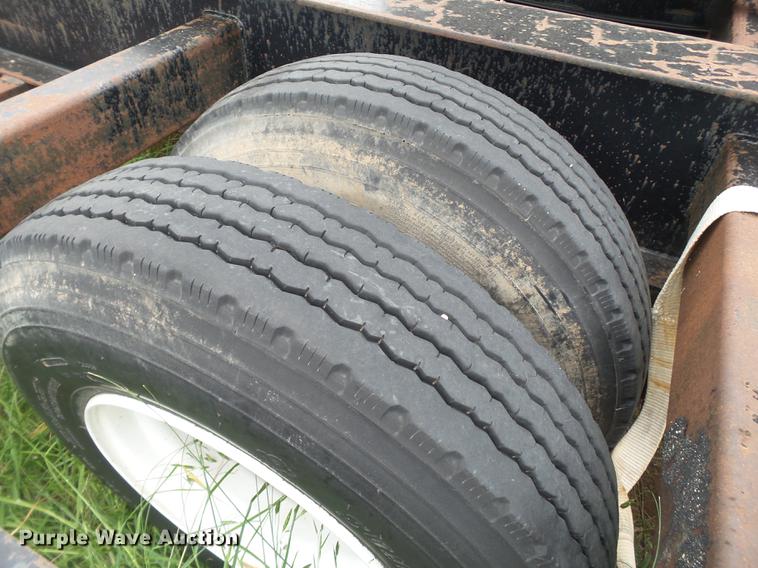 image for item DE1372 Combine trailer