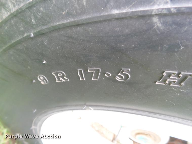 image for item DE1372 Combine trailer