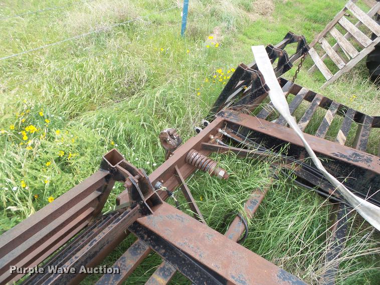 image for item DE1372 Combine trailer