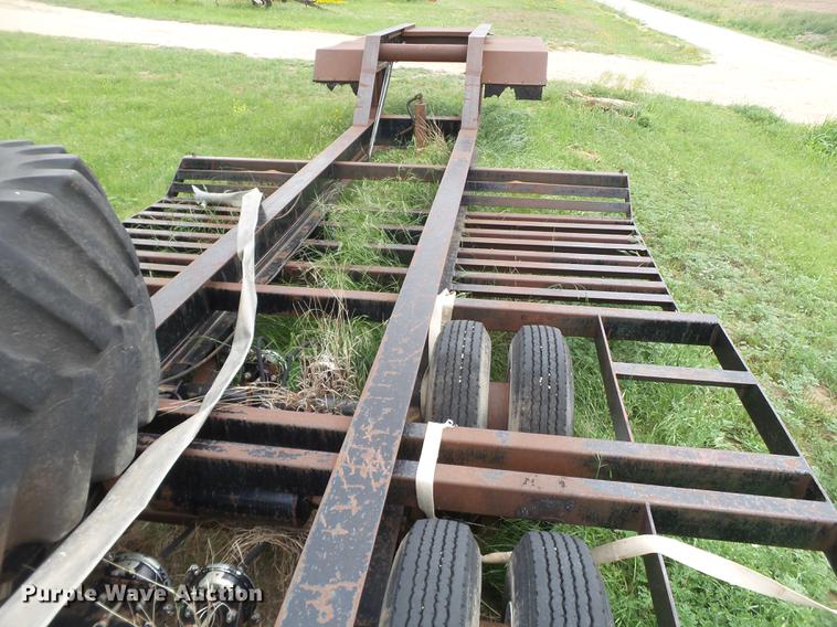 image for item DE1372 Combine trailer