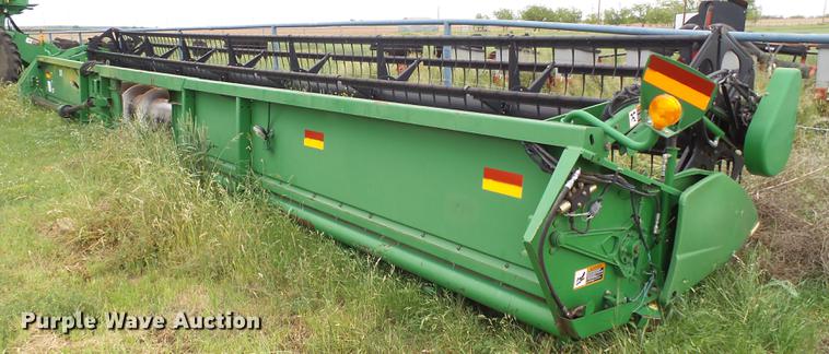 image for item DE1373 2005 John Deere 635 flex head