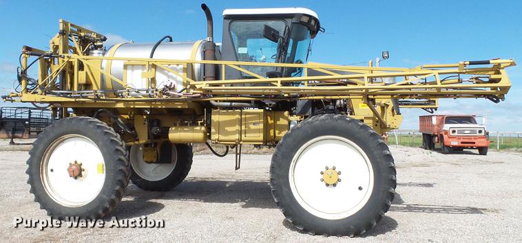 image for item DE1376 2001 Ag-Chem RoGator 854 sprayer