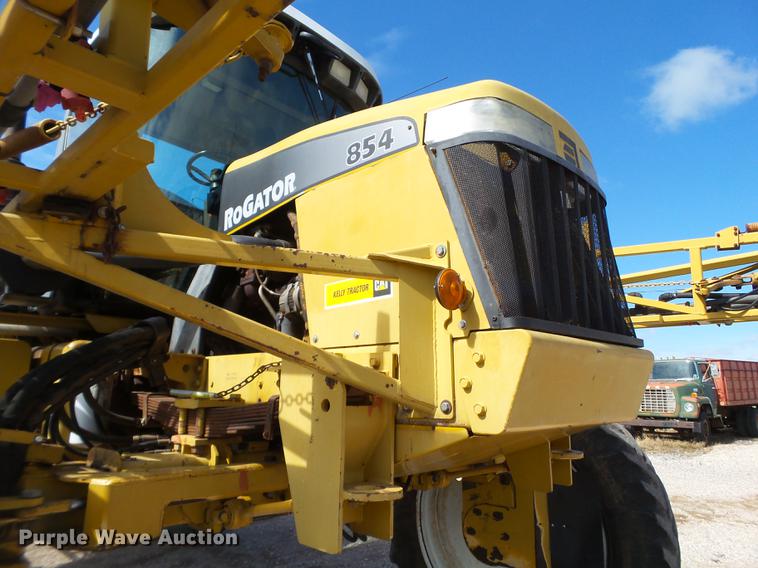image for item DE1376 2001 Ag-Chem RoGator 854 sprayer