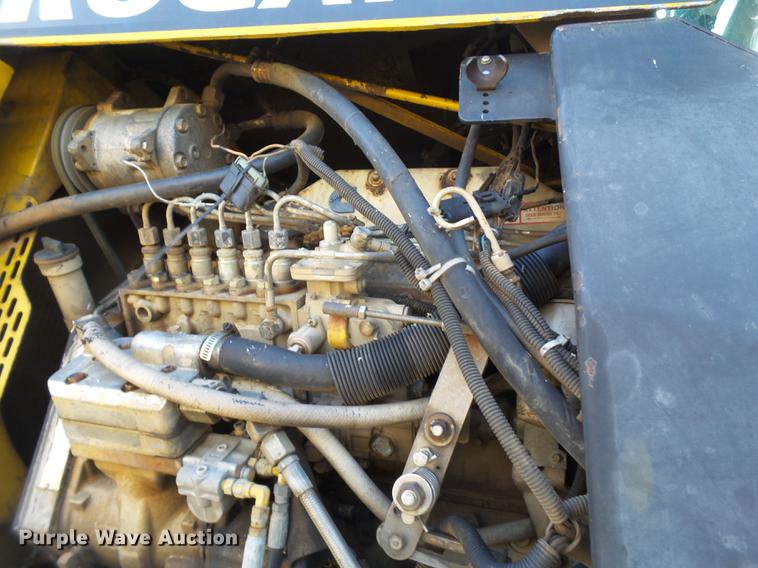 image for item DE1376 2001 Ag-Chem RoGator 854 sprayer