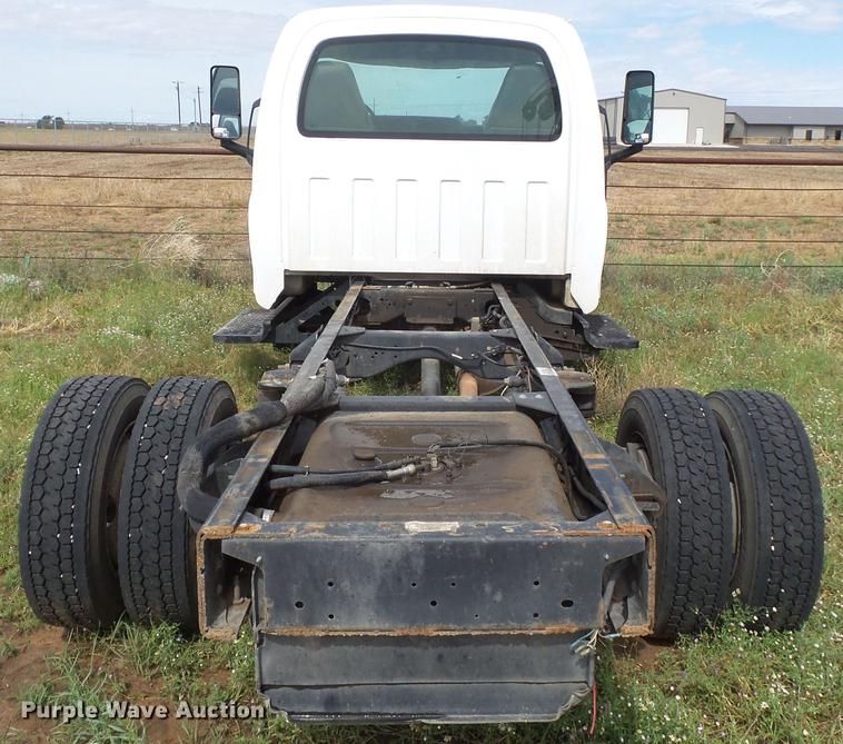 image for item DE1379 2005 Chevrolet C4500 truck cab and chassis