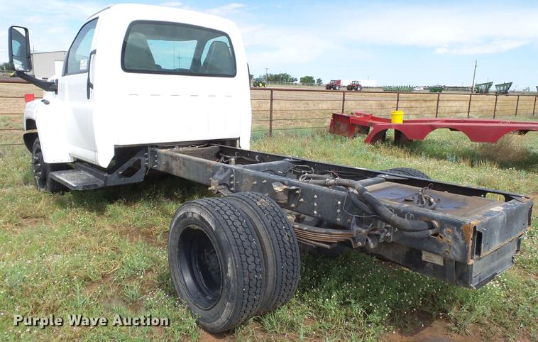 image for item DE1379 2005 Chevrolet C4500 truck cab and chassis