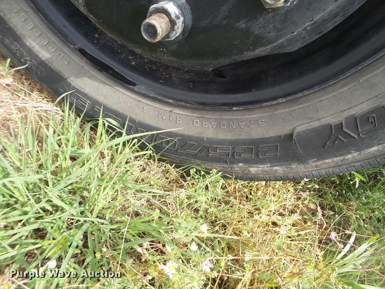 image for item DE1379 2005 Chevrolet C4500 truck cab and chassis