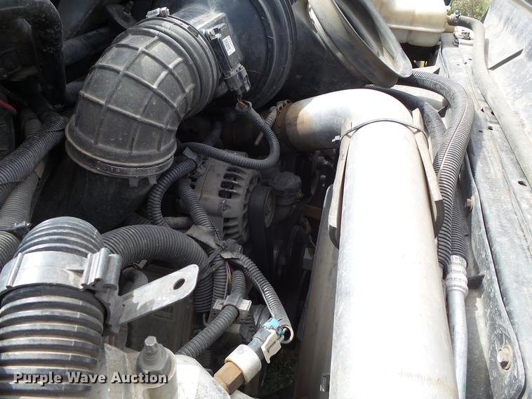 image for item DE1379 2005 Chevrolet C4500 truck cab and chassis