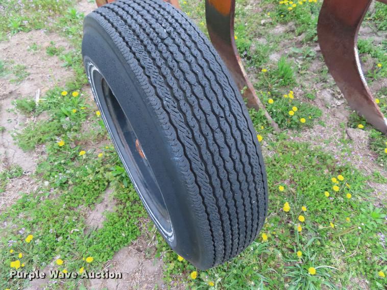 Johnson V-ripper in Frankfort, KS | Item DE3455 sold | Purple Wave