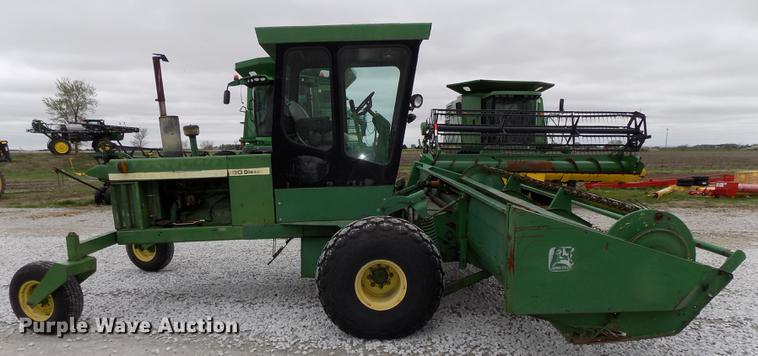 image for item DE7668 1980 John Deere 2280 windrower