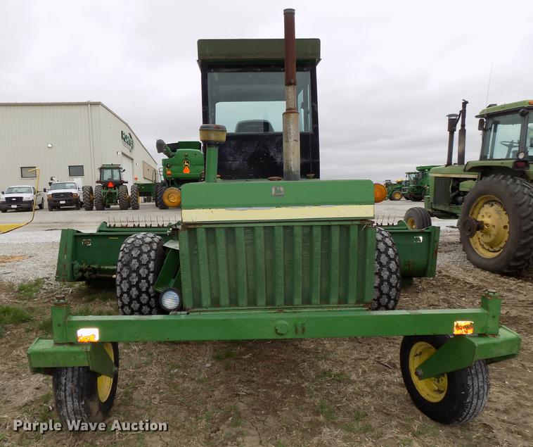 image for item DE7668 1980 John Deere 2280 windrower