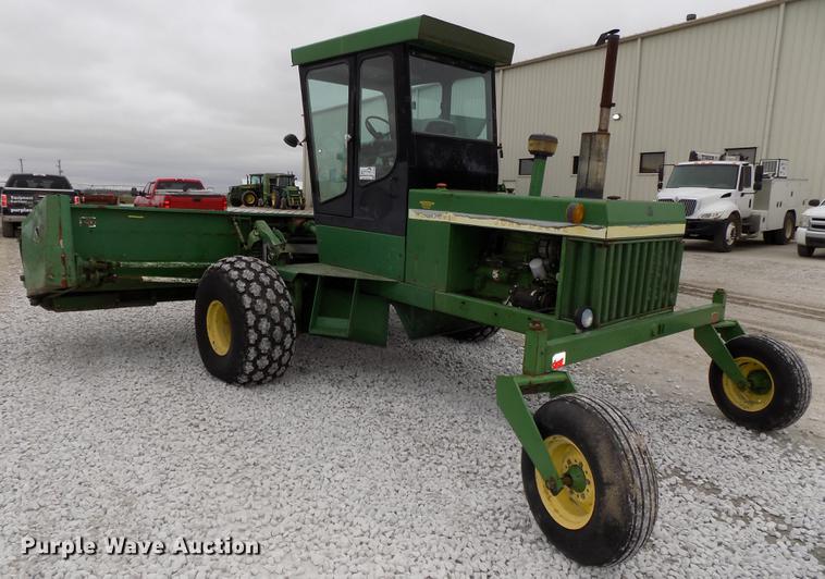 image for item DE7668 1980 John Deere 2280 windrower