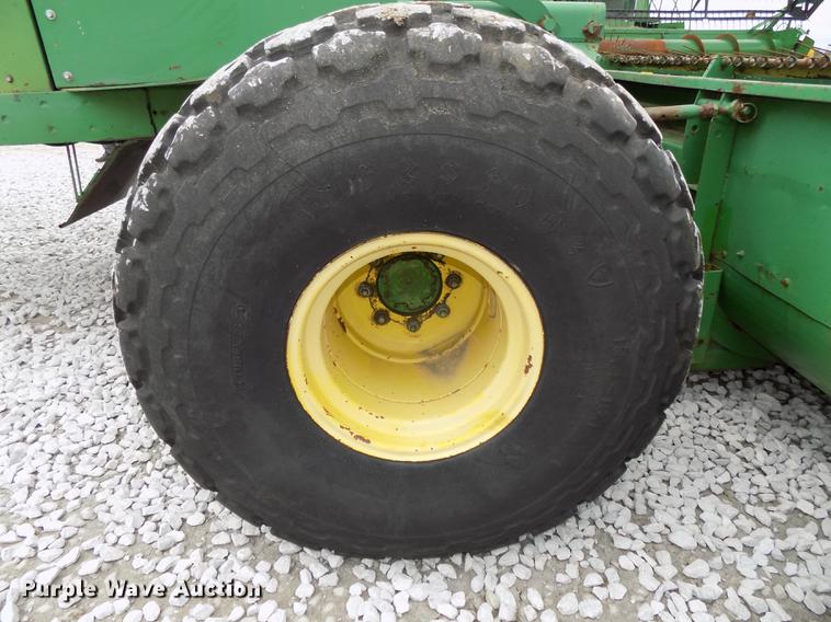 image for item DE7668 1980 John Deere 2280 windrower