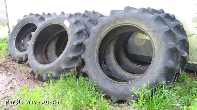 image for item DE8046 (6) Firestone 18.4-38 tires