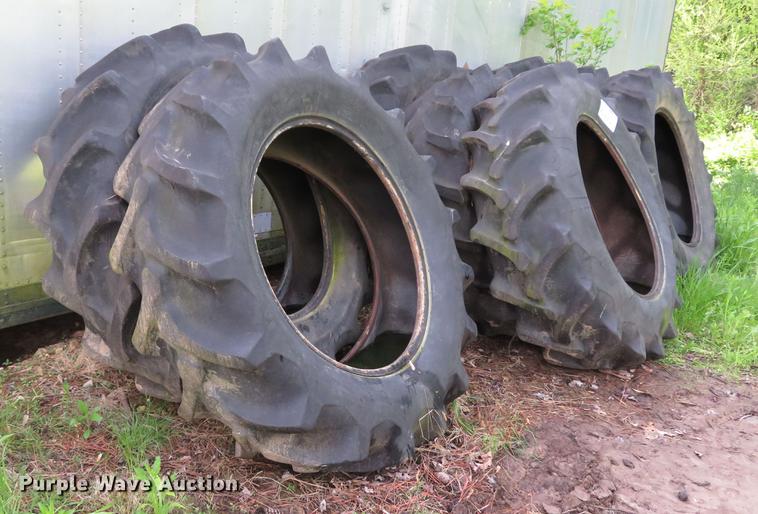 image for item DE8046 (6) Firestone 18.4-38 tires