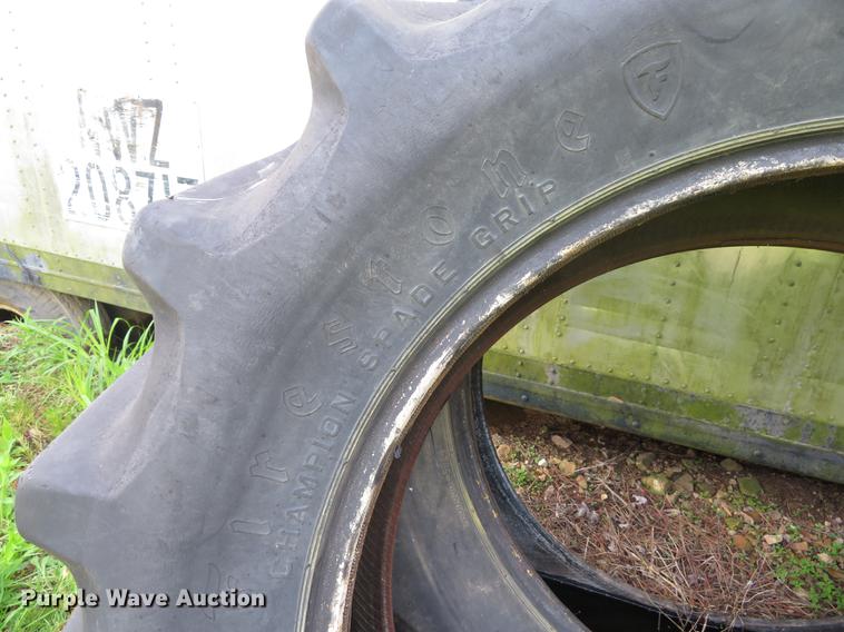 image for item DE8046 (6) Firestone 18.4-38 tires