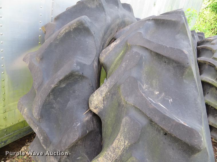 image for item DE8046 (6) Firestone 18.4-38 tires