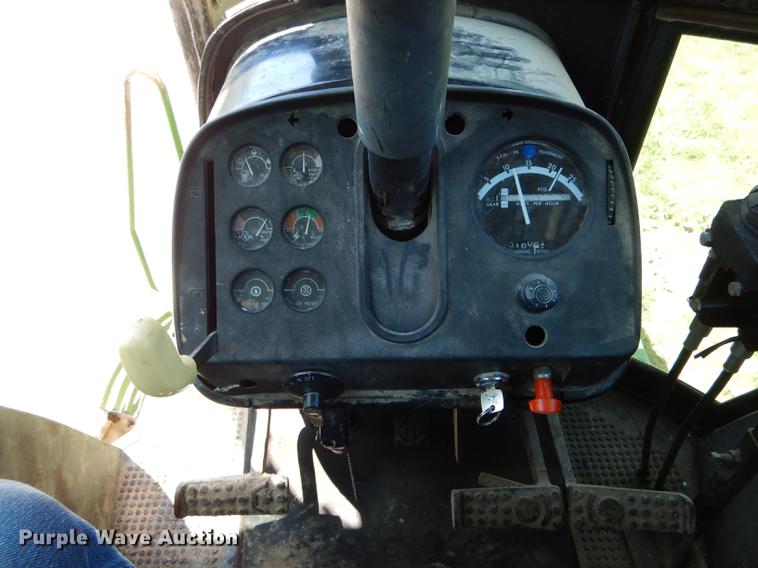 image for item DE8382 1973 John Deere 4230 tractor