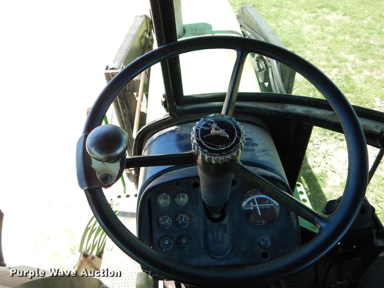 image for item DE8382 1973 John Deere 4230 tractor