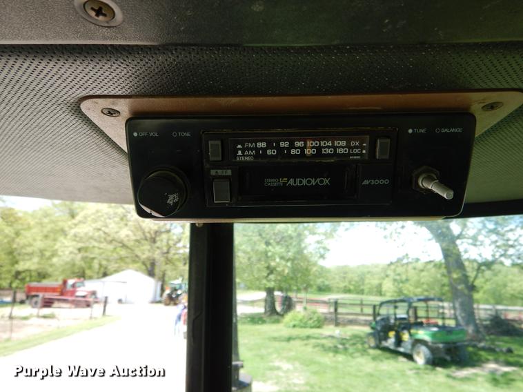 image for item DE8382 1973 John Deere 4230 tractor