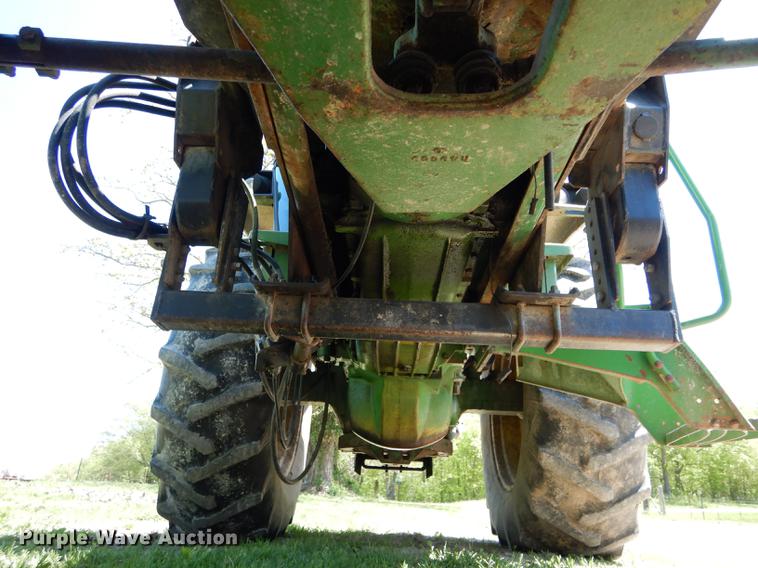 image for item DE8382 1973 John Deere 4230 tractor