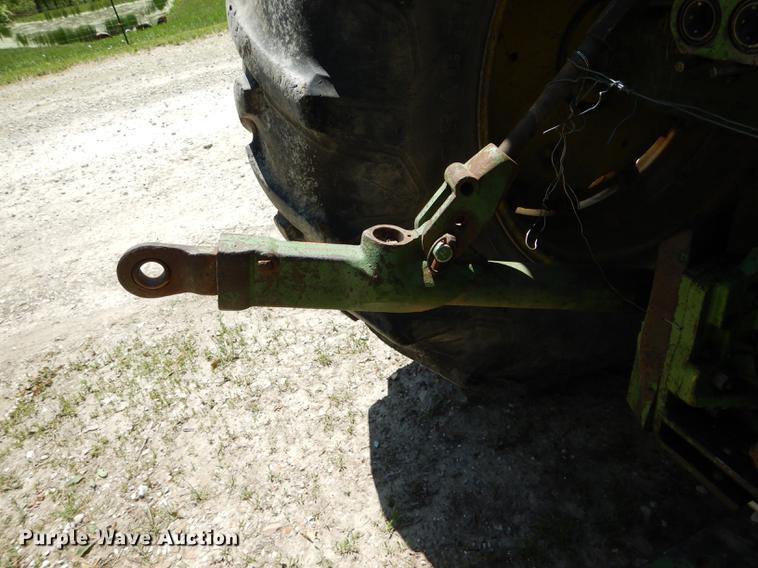 image for item DE8382 1973 John Deere 4230 tractor