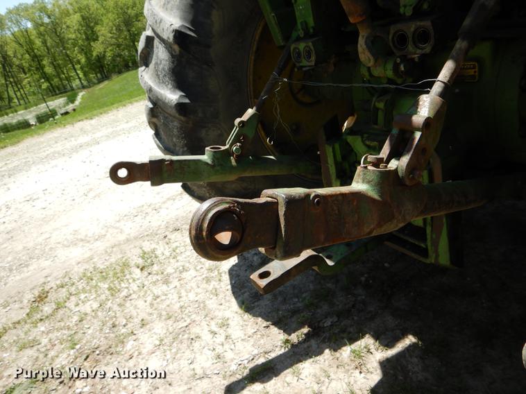 image for item DE8382 1973 John Deere 4230 tractor