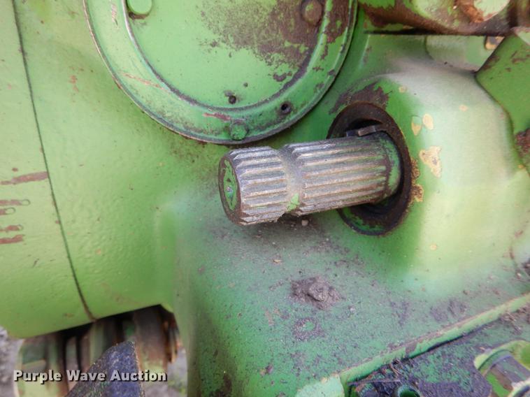 image for item DE8382 1973 John Deere 4230 tractor