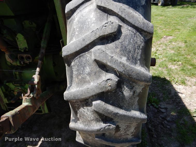 image for item DE8382 1973 John Deere 4230 tractor